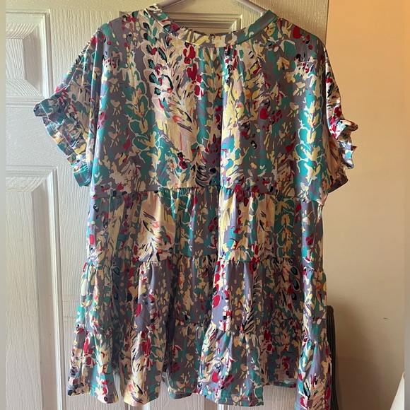 Boutique Top - Picture 1 of 4